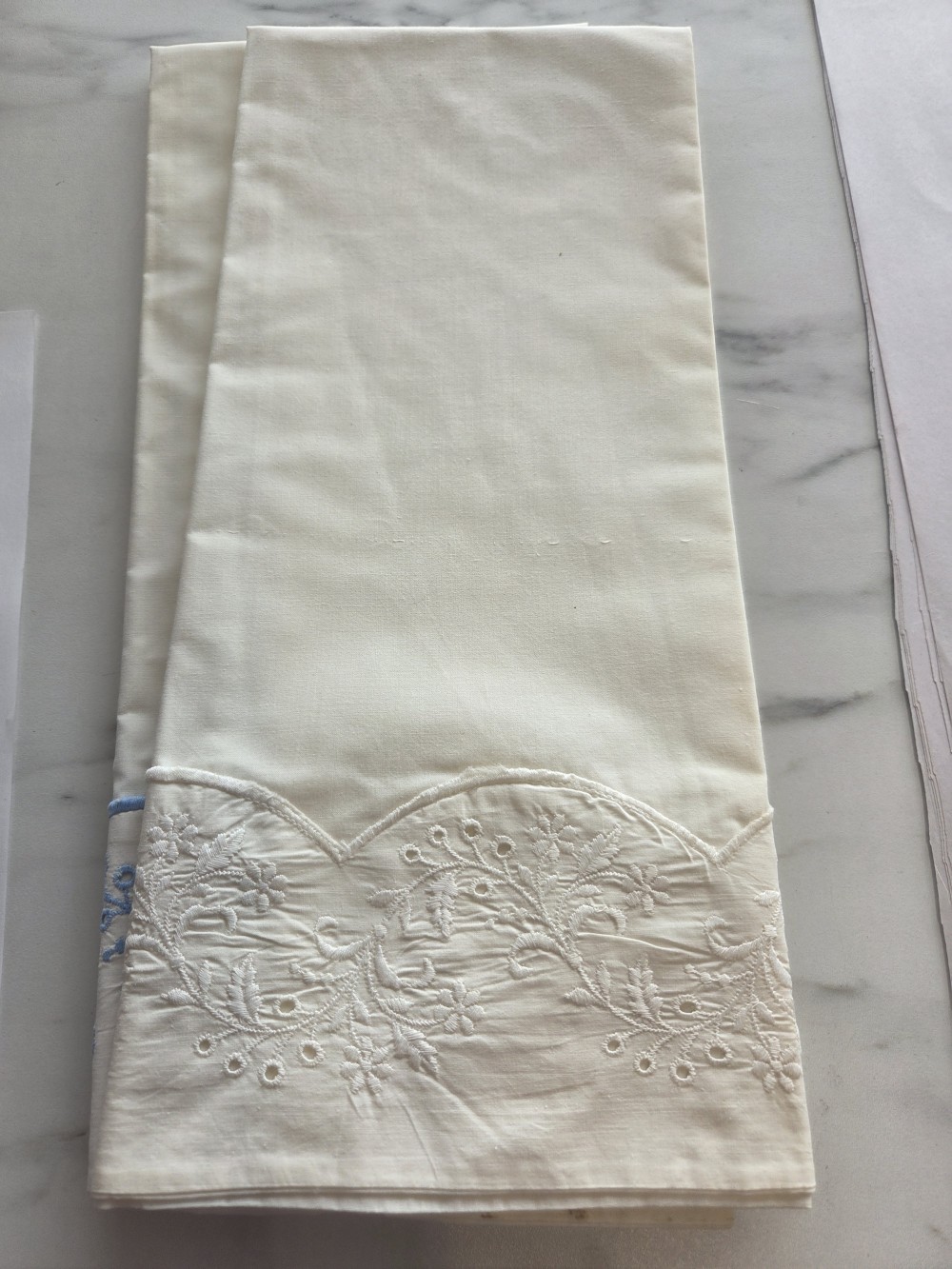 LN-1675 Single Ecru pillowcase