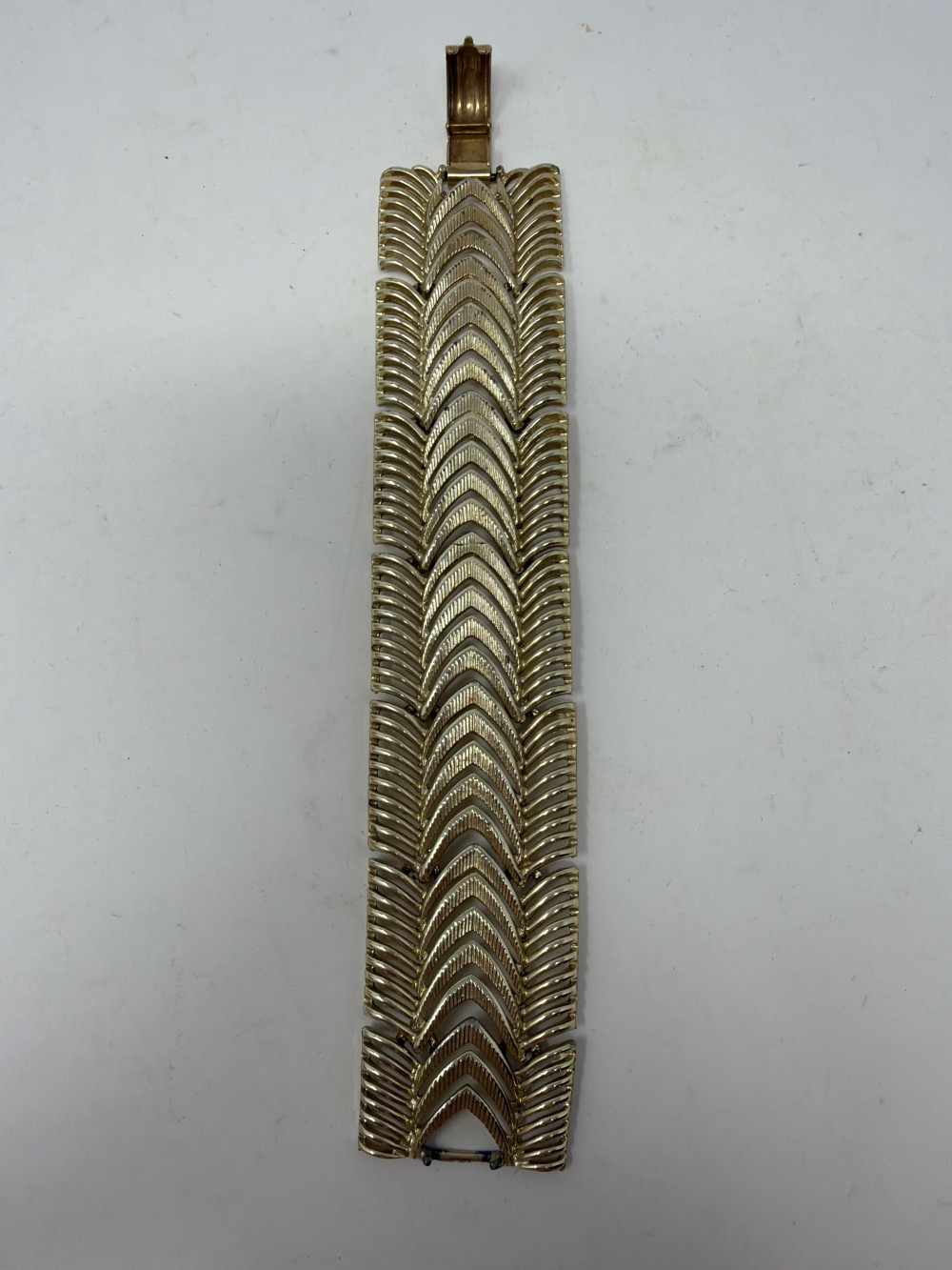 Vtg Pegasus Coro Gold Tone Bracelet
