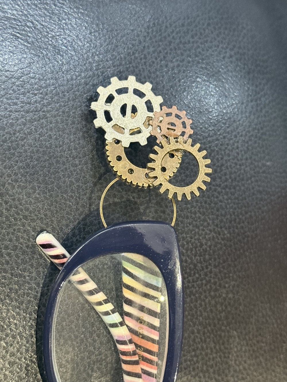 Eyeglass or ID Badge Holder Pin - SteamPunk Gears