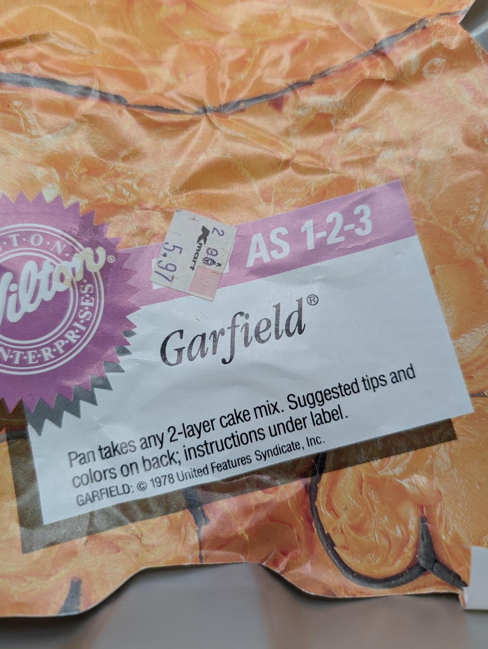 Vtg 1978 Garfield cake pan by Wilton