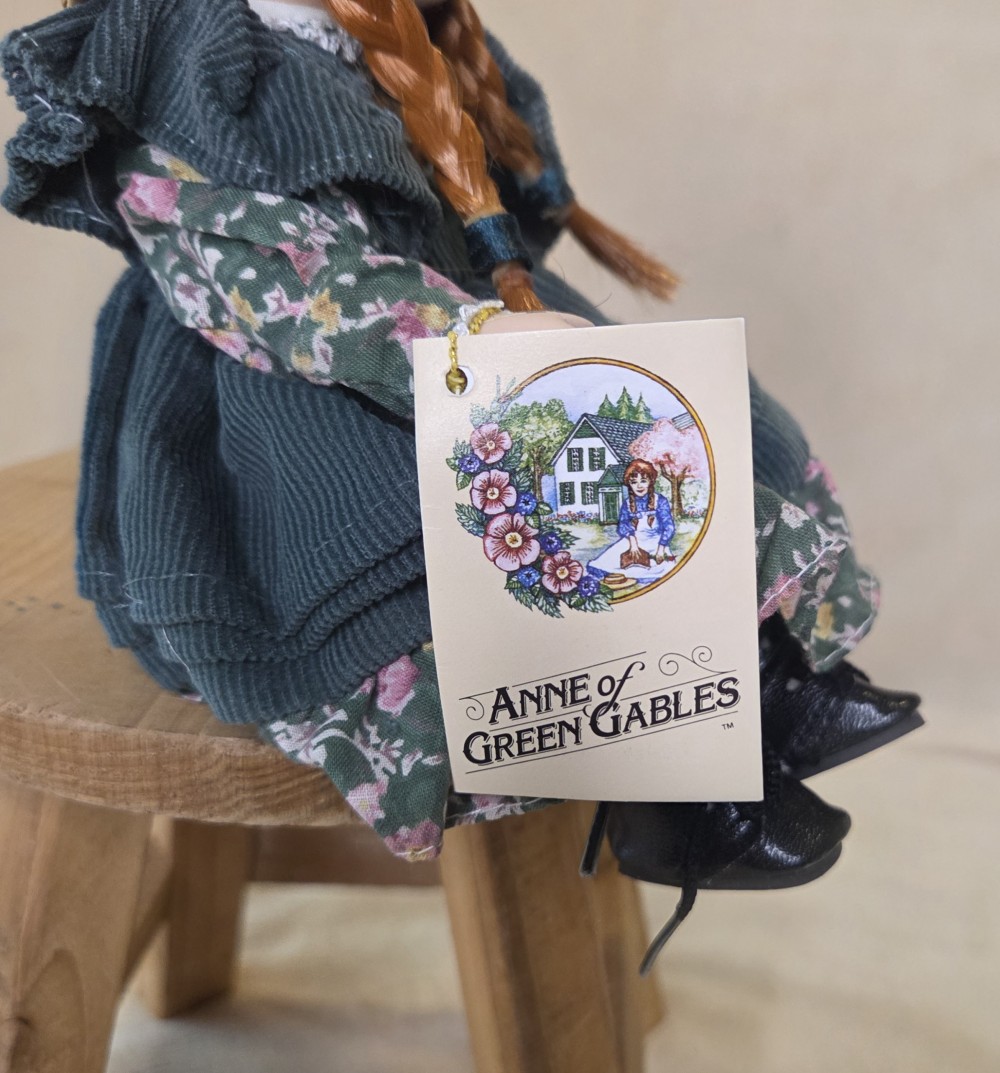 Avonlea Traditions Anne of Green Gables Porcelain Doll Shelf Sitter