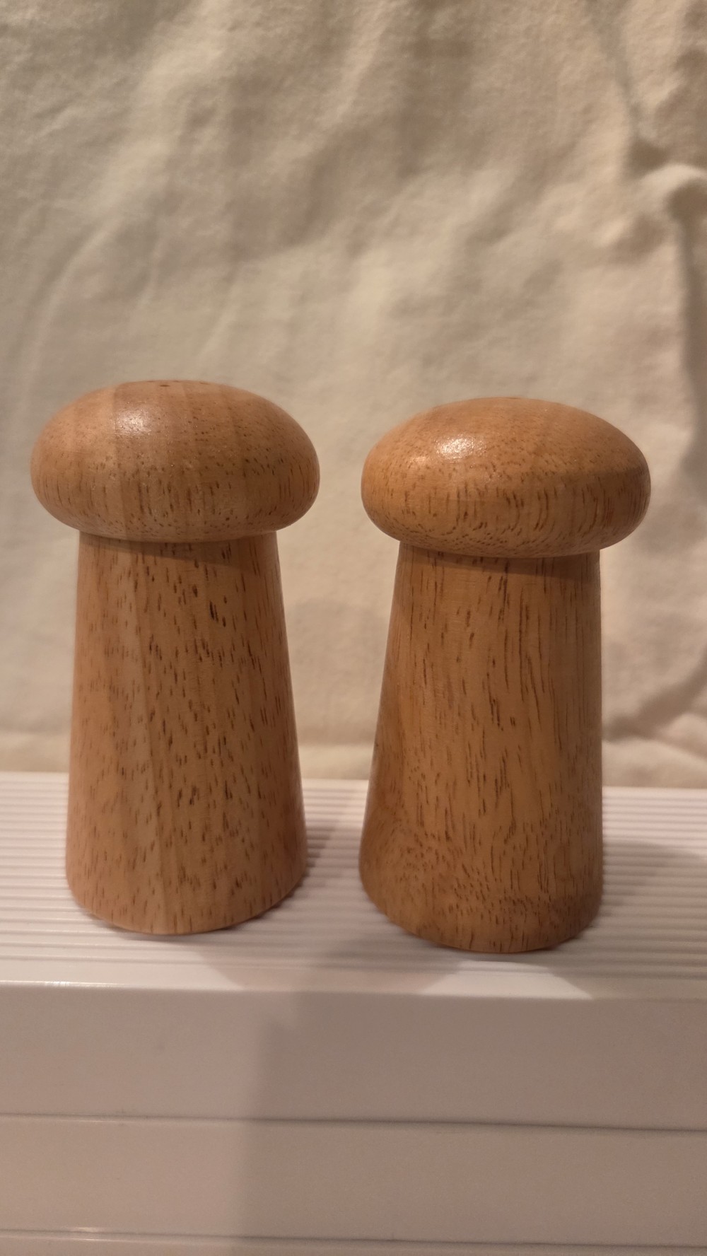 KP-1783 retro wood mushrooms S&P