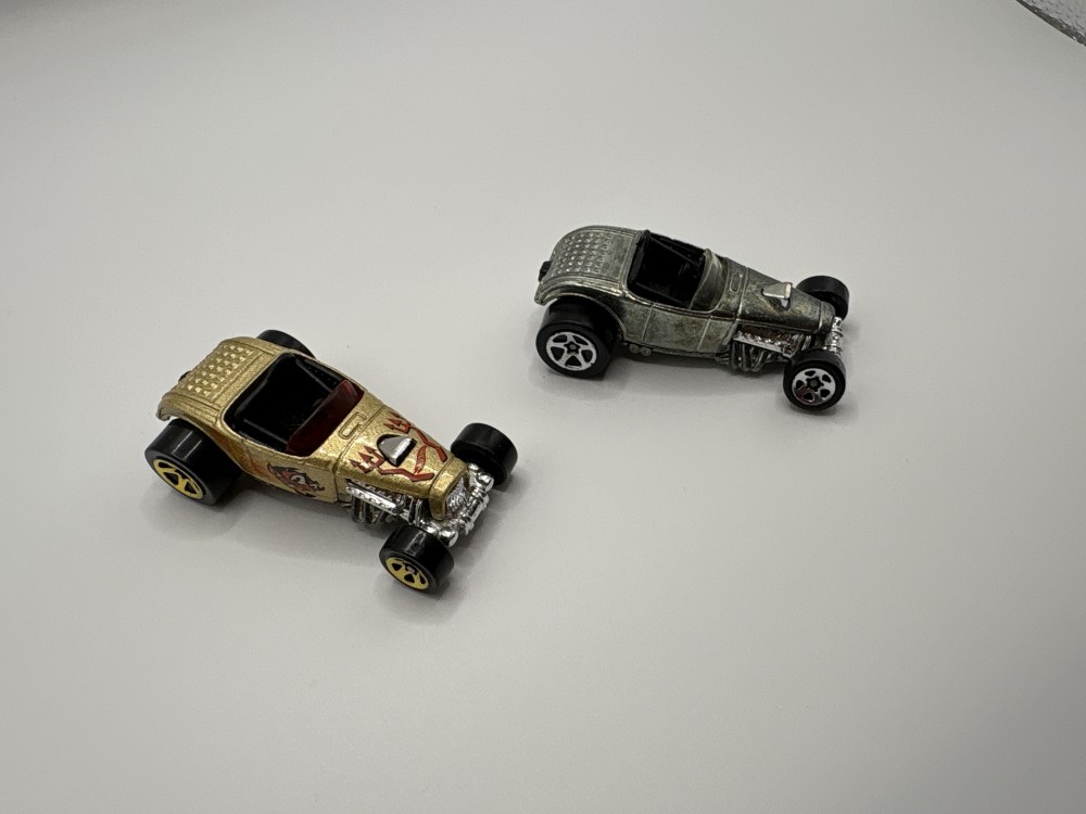 Hot Wheels Vtg Deuce Roadster (2)