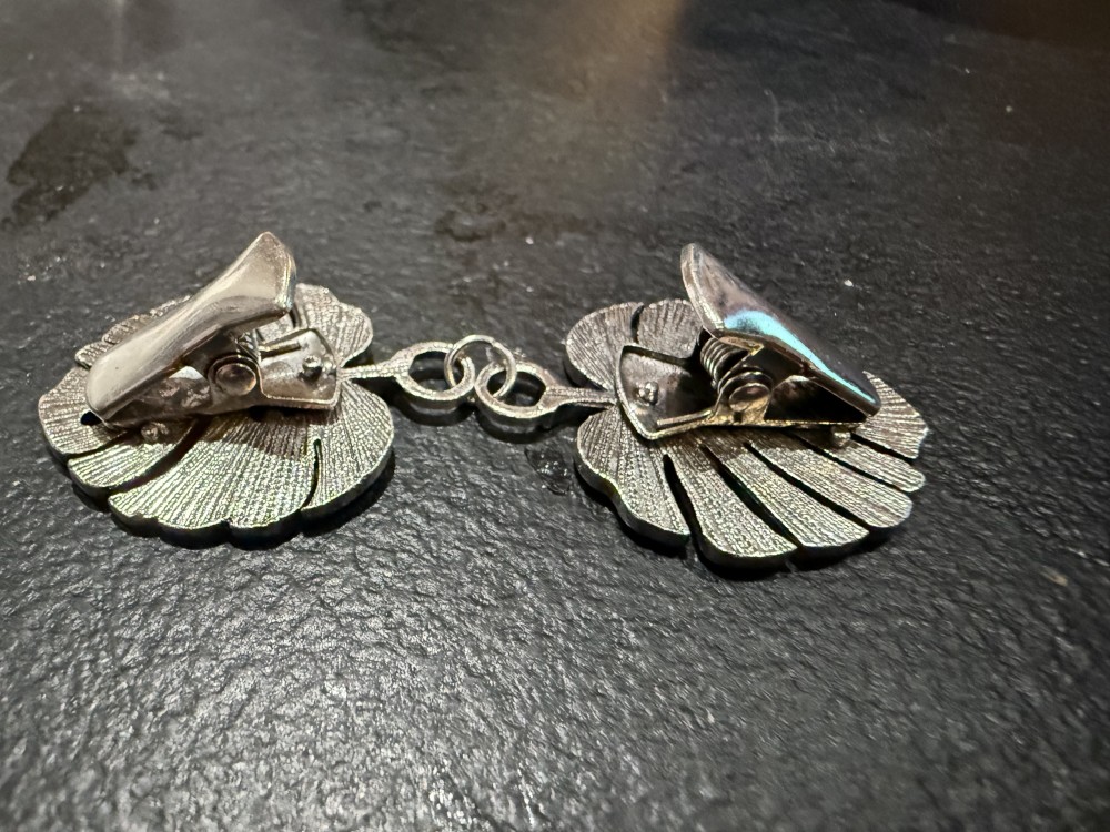 Sweater Clip, Cloak Clip, Dress Clip: Silver Fan Leaves Connected