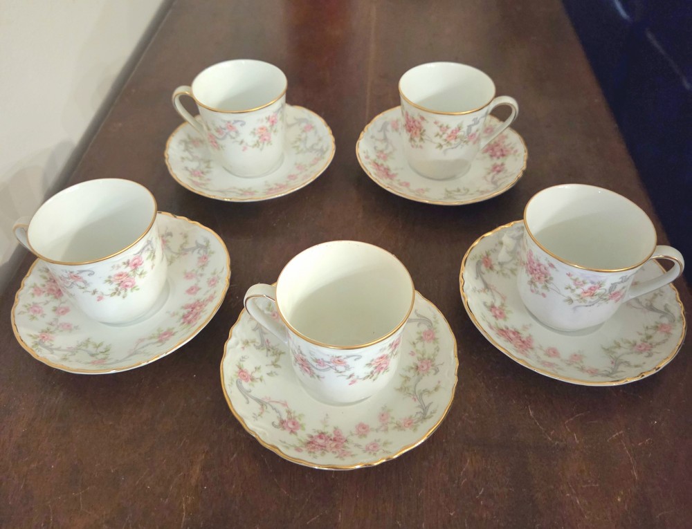 1950's Hutschenreuther Demitasse Set of 5 Cups and Saucers