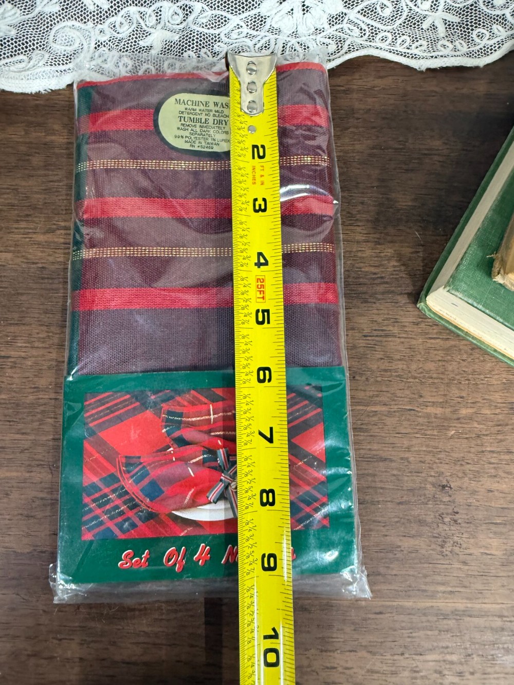 Set of 4 Red and Green Plaid Napkins New in Package