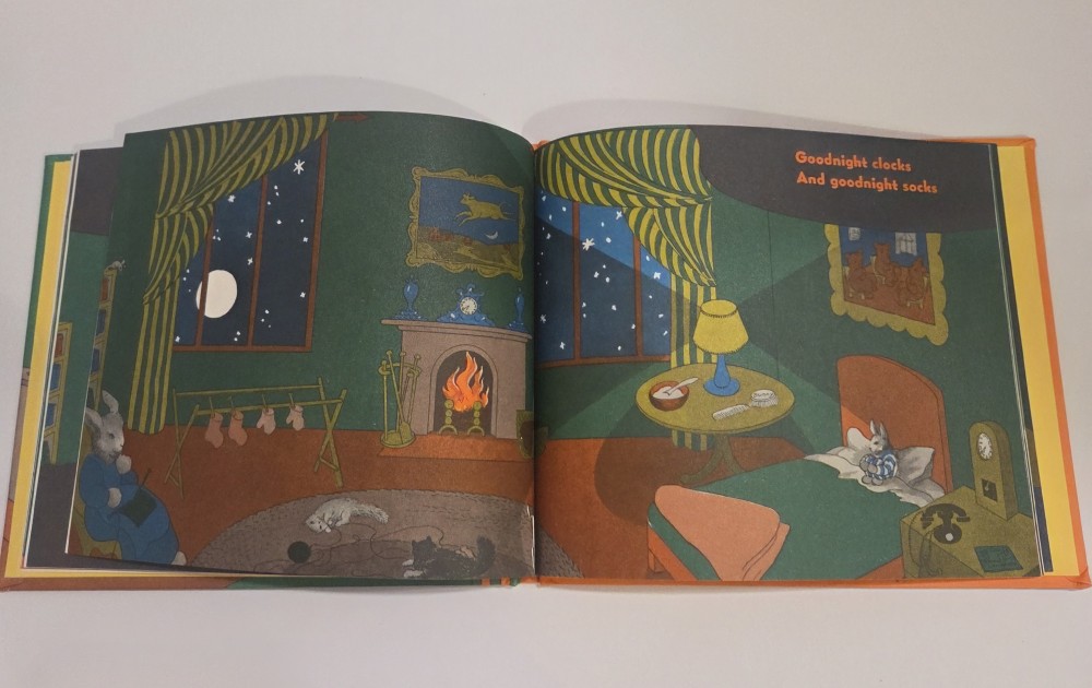 VTG Goodnight Moon Hardback Book