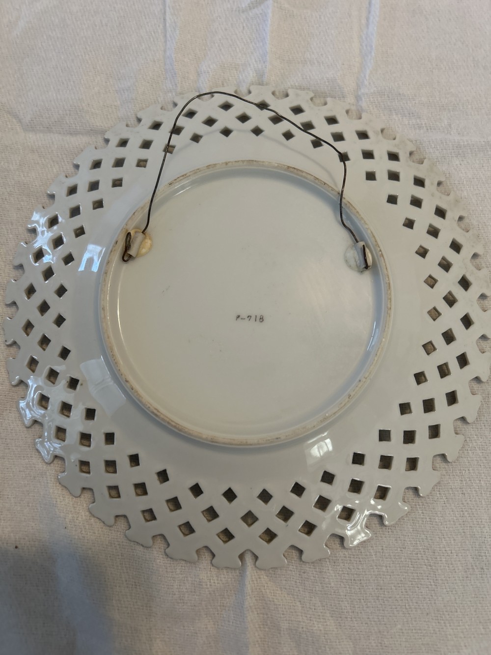 Vintage Norcrest Reticulated Collector's Plate P-718 - Pink & Yellow Roses - excellent condition - see pics