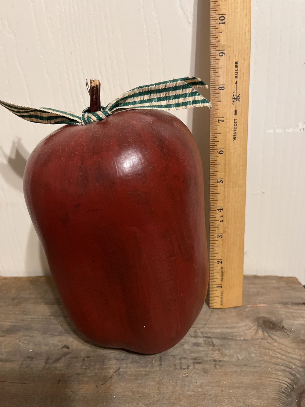 Vtg Handpainted Apple Gourd