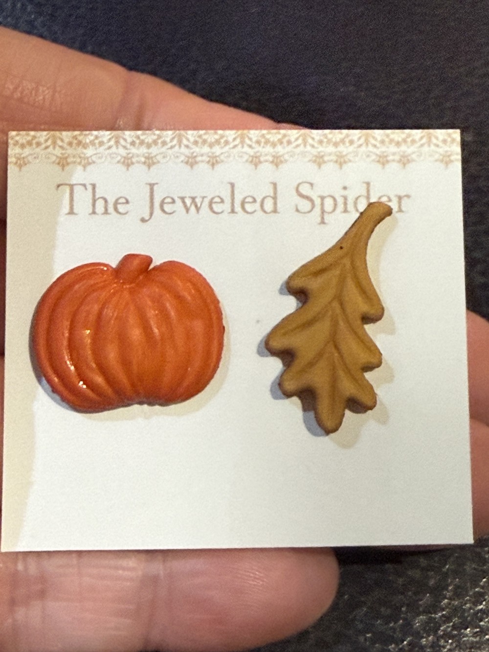 Stud Earrings - Pumpkin and leaf
