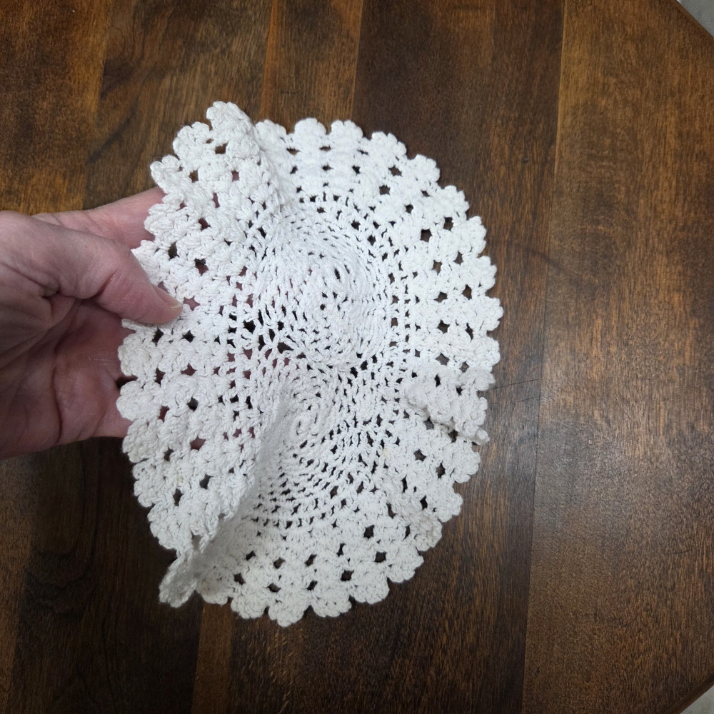 VTG Small Hand-crocheted Doily Oval