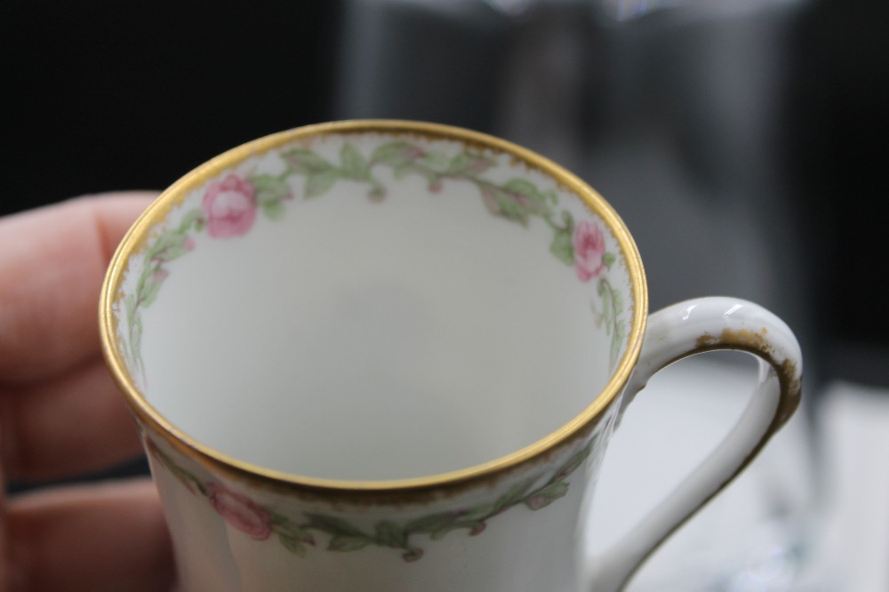 Vtg Limoges porcelain teacup/removable gold glitter faux tree