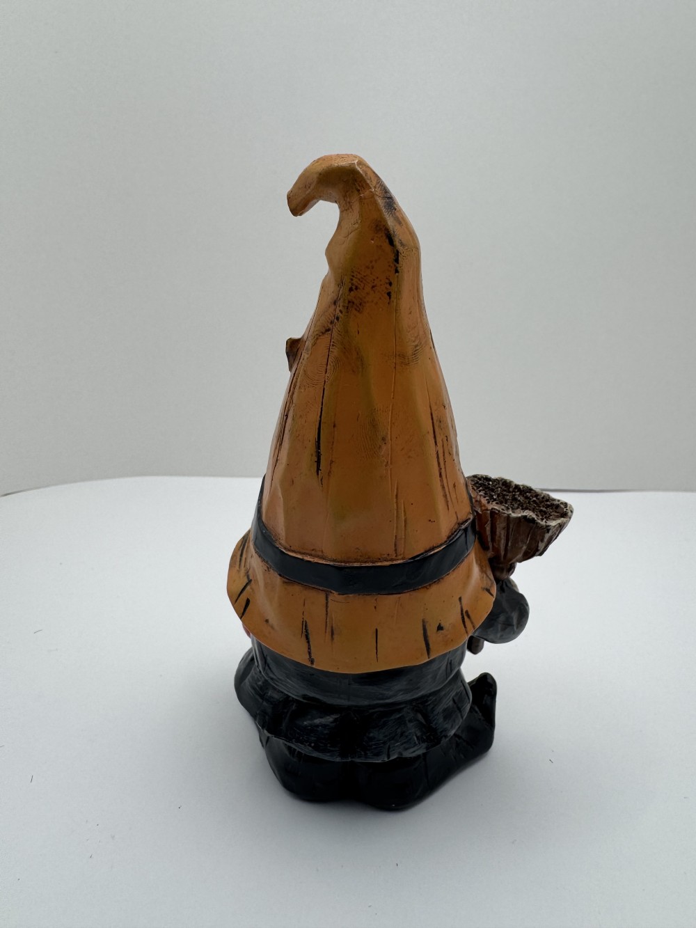 GNOME, POTTERY  MINATURE HALLOWEEN DECOR