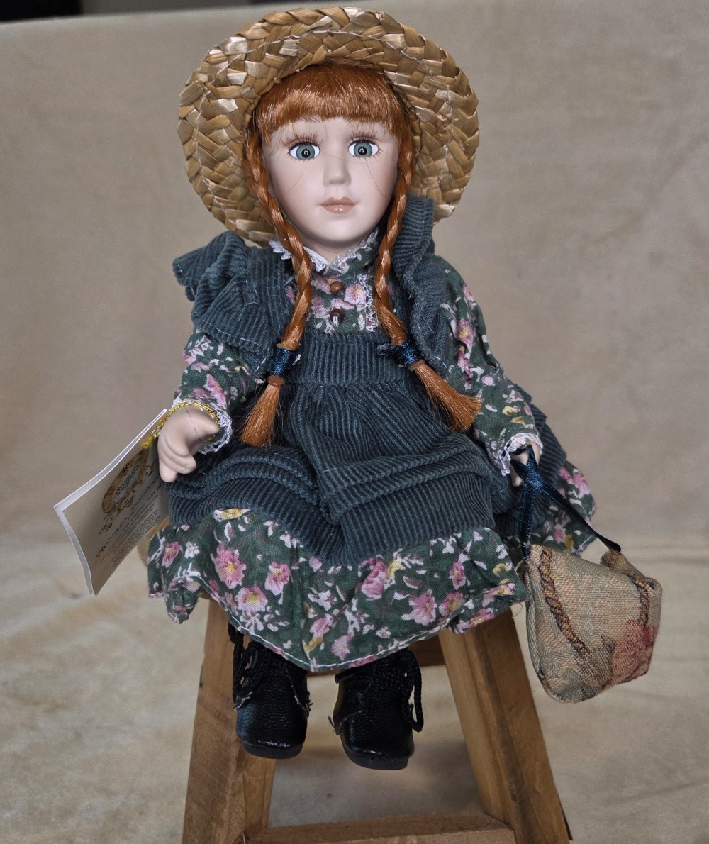 Avonlea Traditions Anne of Green Gables Porcelain Doll Shelf Sitter