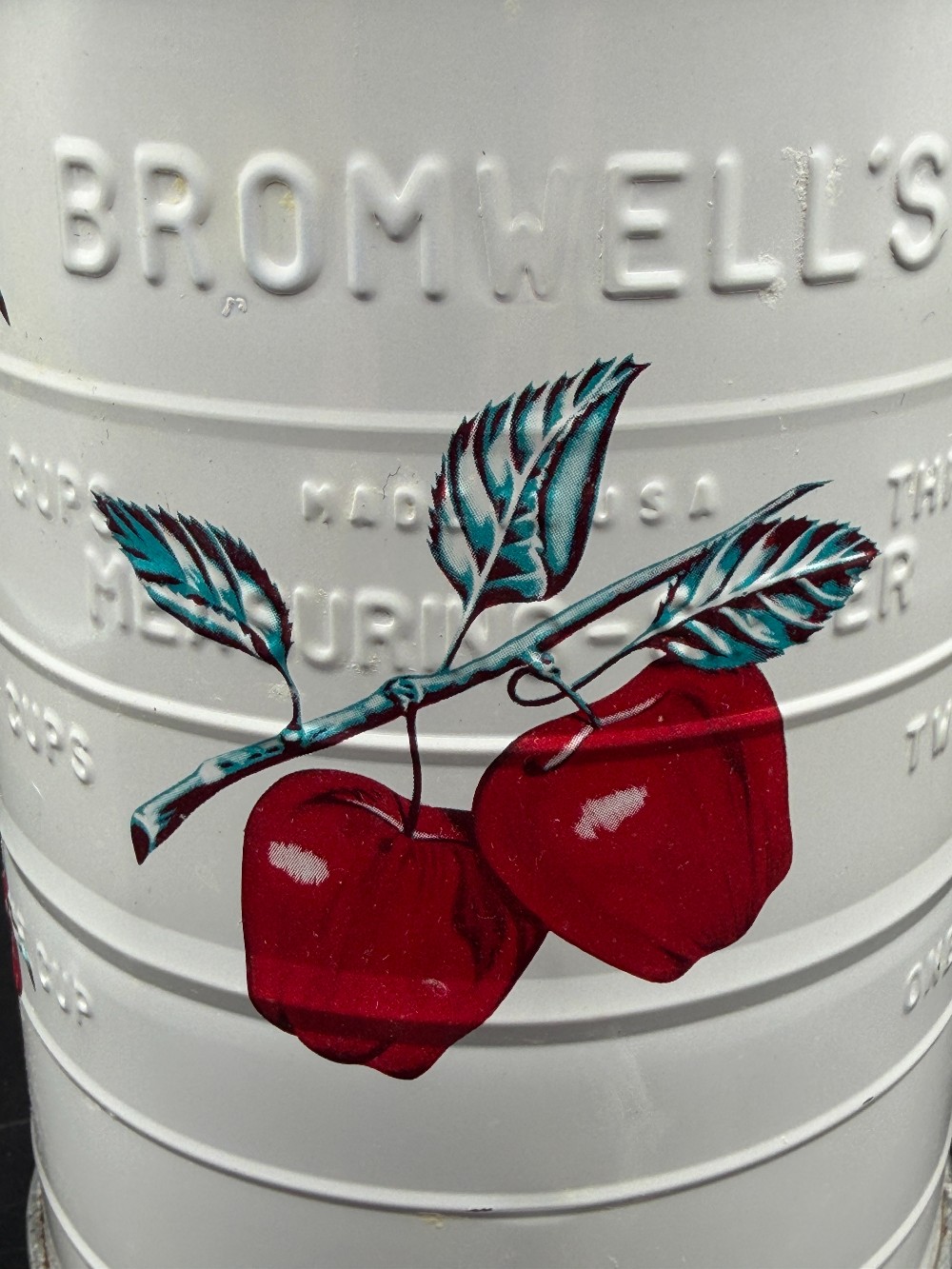 Vintage 1950s Bromwell's 3-Cup Metal Flour Sifter