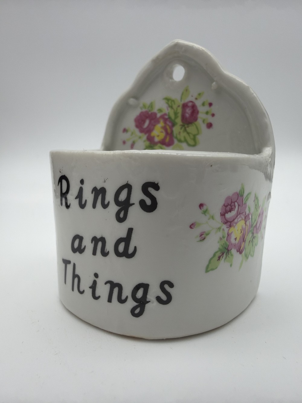 Vtg Rings and Things Wall Pocket