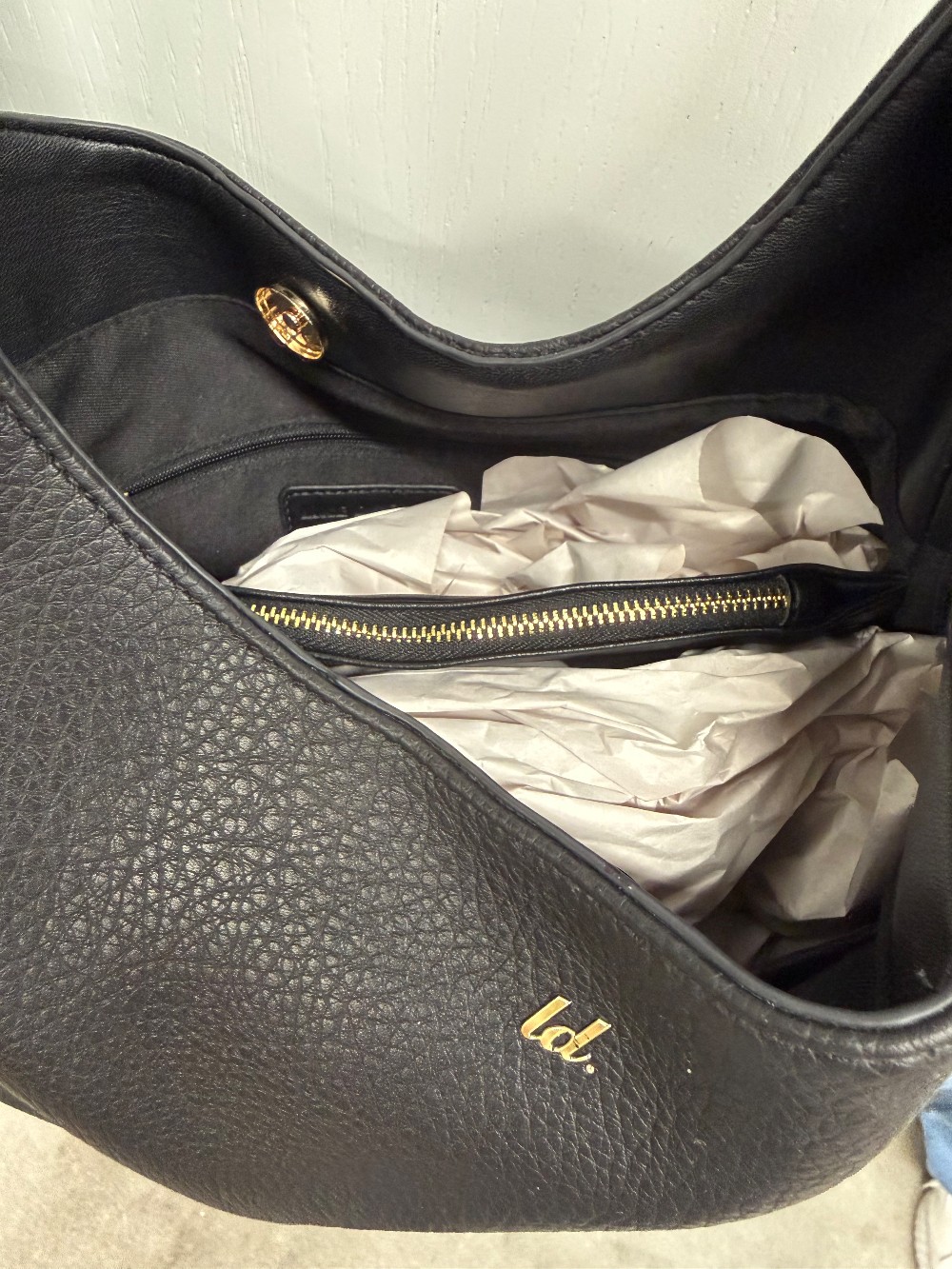 Black Shoulder Bag with Chain Detail
