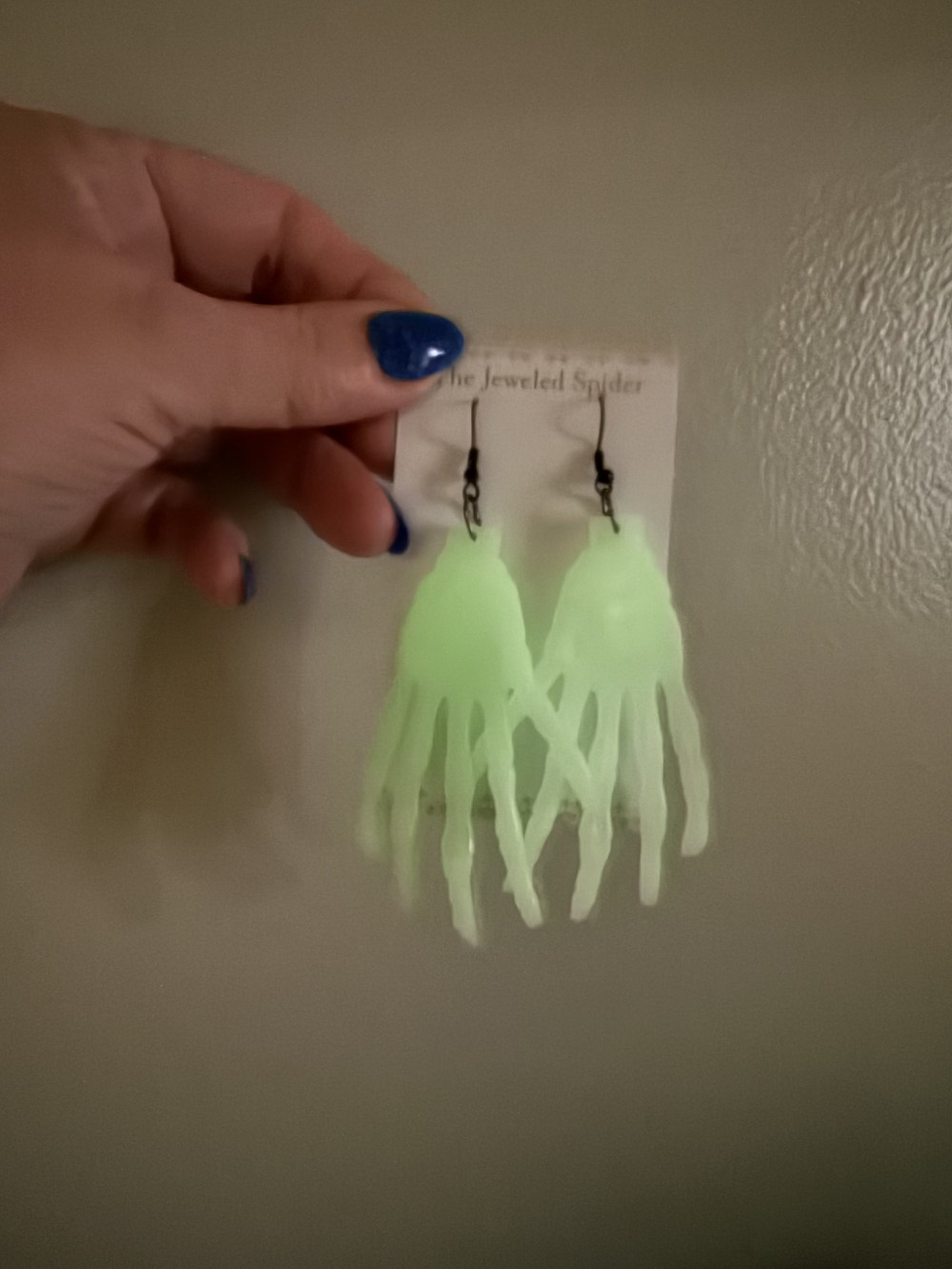 Earrings - Skeleton Hands GLOW IN THE DARK