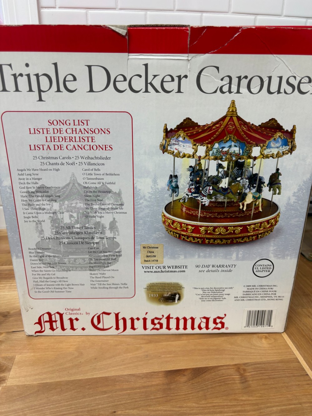 Triple Decker Carousel Mr Christmas Animated Musical Lighted 50 Songs 2009