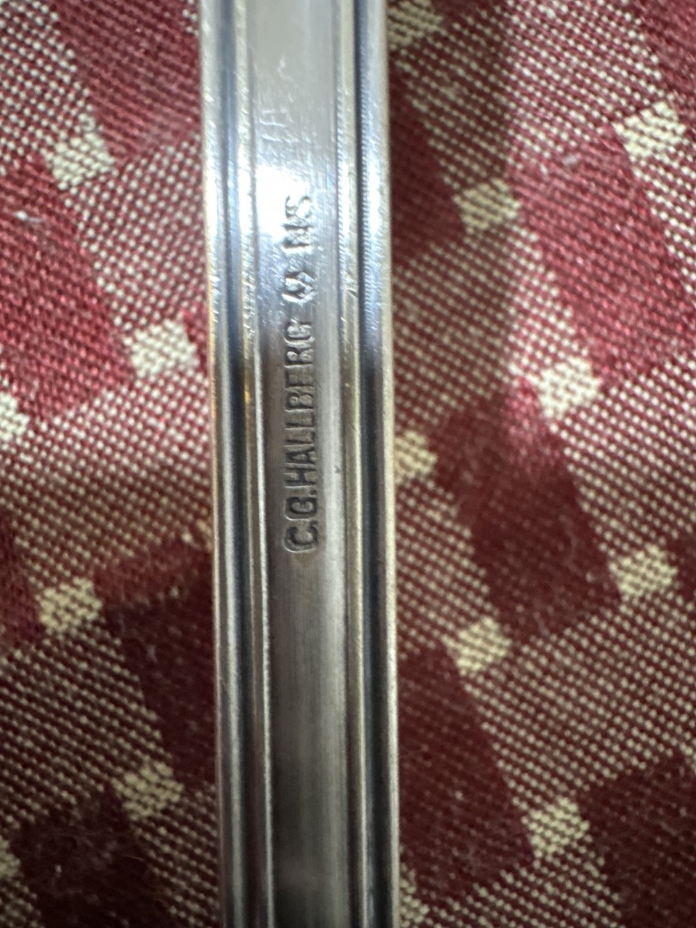 ANTIQUE NY SILVER LADLE WITH SPOUTED BOWL