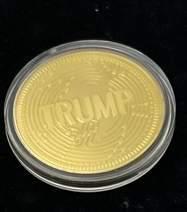 Coin - Donald Trump Novelty Coin - NWT