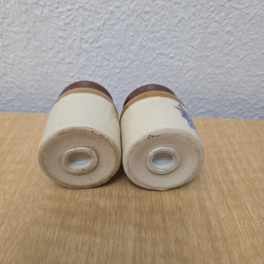 VTG Stoneware Crock Salt & Pepper Shakers