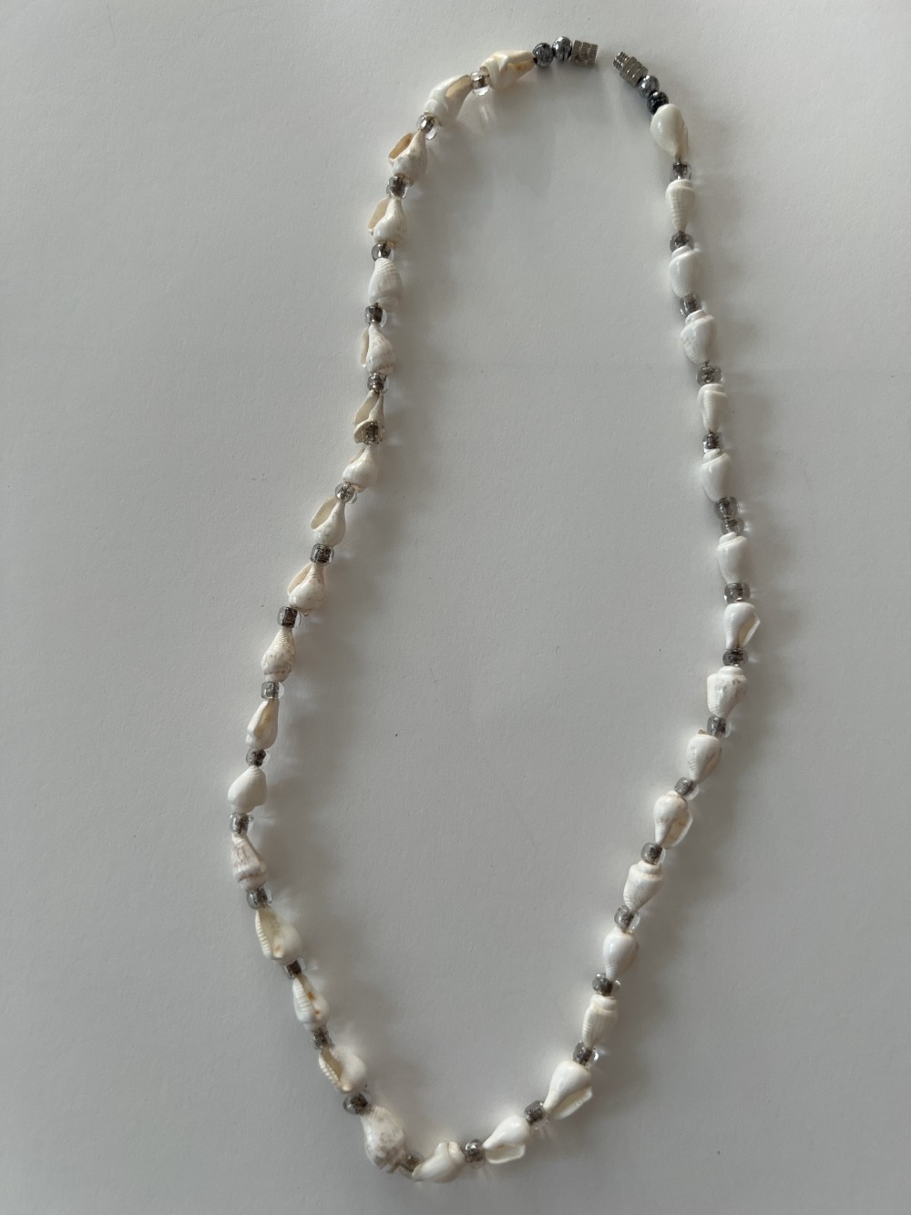 Vtg Small Shell Necklace