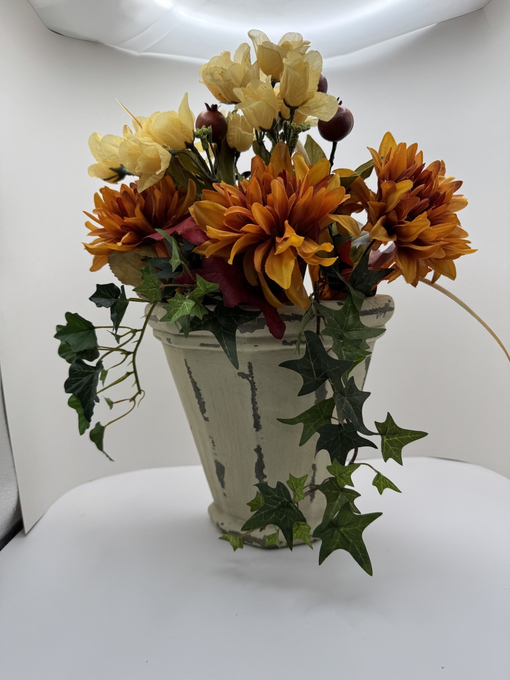VINTAGE POTTERY WALL POCKET WITH FALL ARRANGEMENT