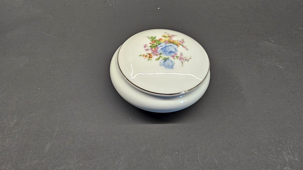 1940's hand painted Limoges trinket box