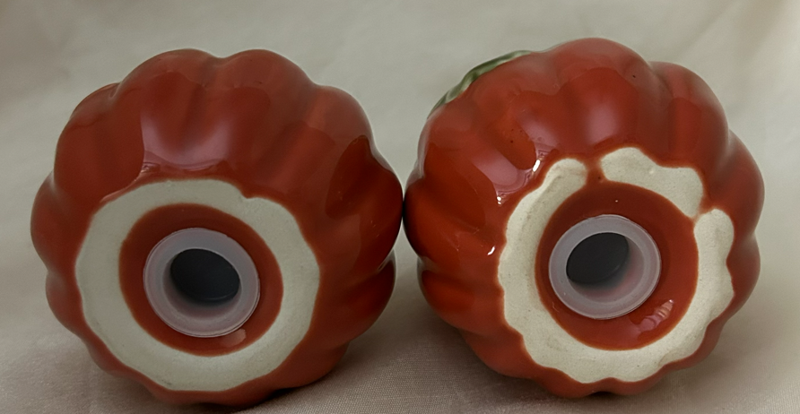 Vintage Better Homes & Gardens Pumpkin Salt and Pepper Shakers | Ceramic Fall Harvest Tableware | Autumn Thanksgiving Holiday Kitchen Decor #FallDecor | #ThanksgivingTable | #VintageKitchen | #AutumnVibes | #CottagecoreKitchen NIB
