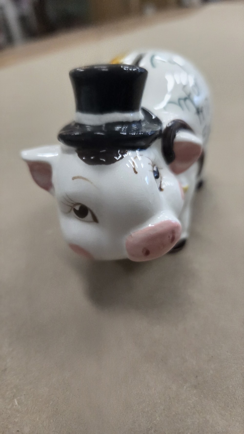 DO-1745 Helena ARK souvenir pig