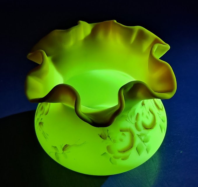 Fenton Uranium Satin Burmese Rose Bowl