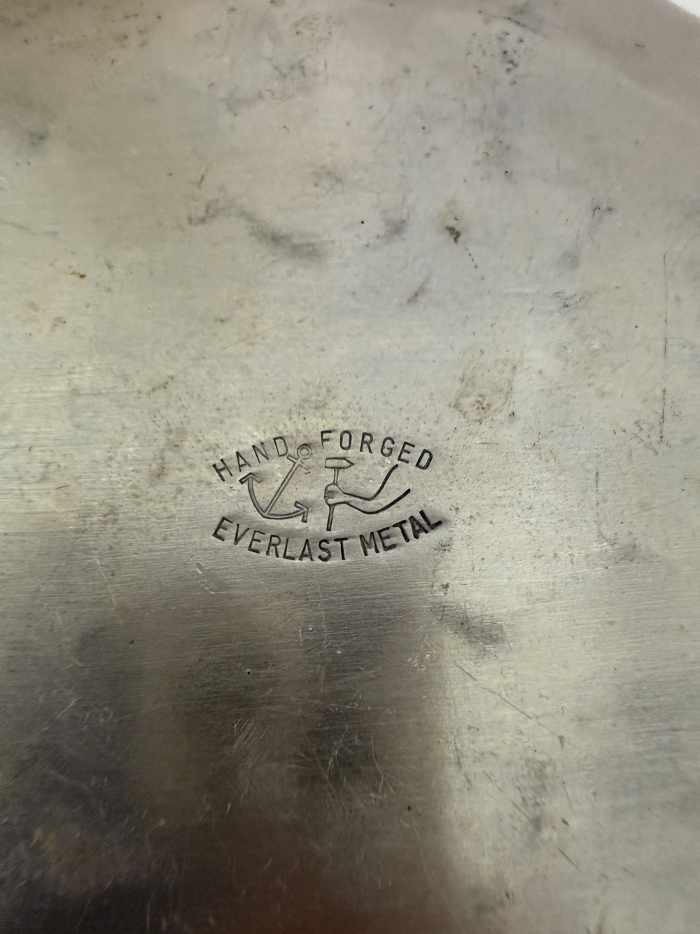 Everlast metal aluminum serving bowl