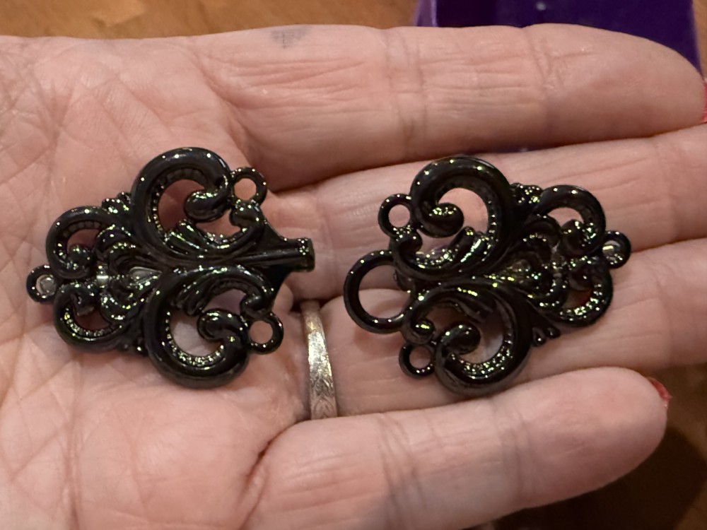 Sweater Clip, Cloak Clip, Dress Clip: Swirls Loops