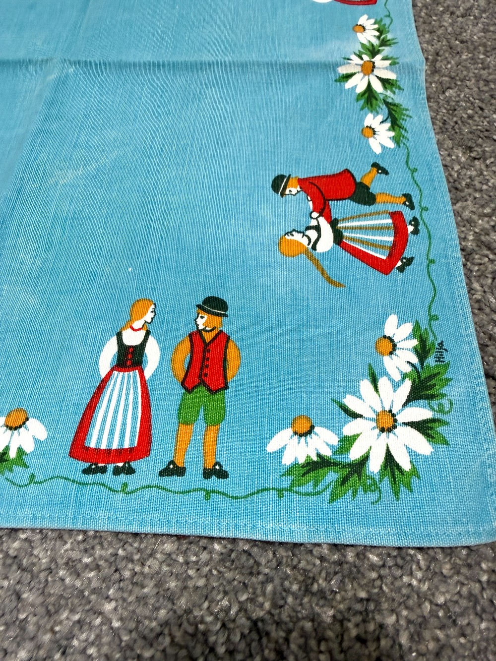 Folk Dancers 19 inch napkin