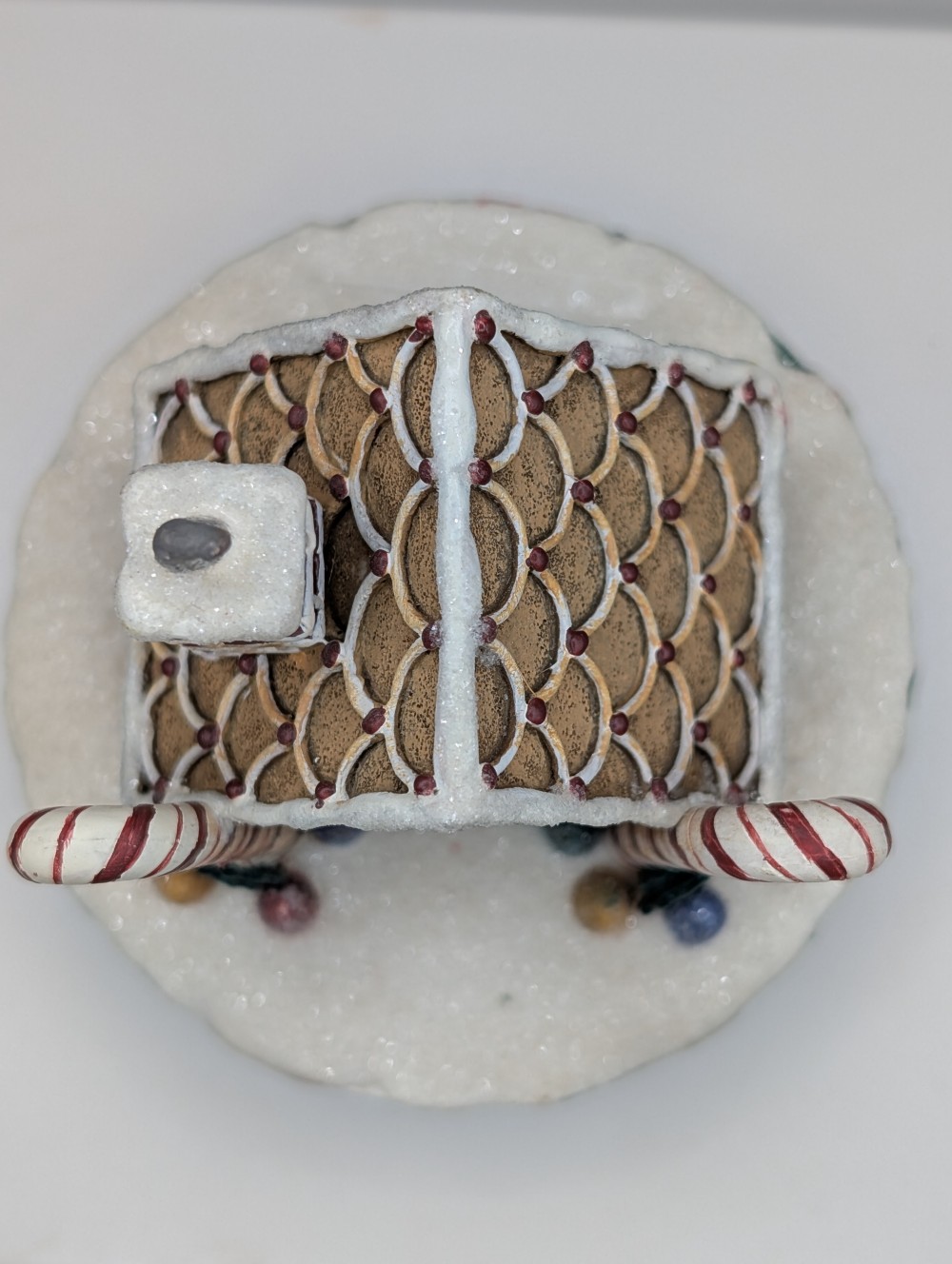 Gingerbread house jar topper