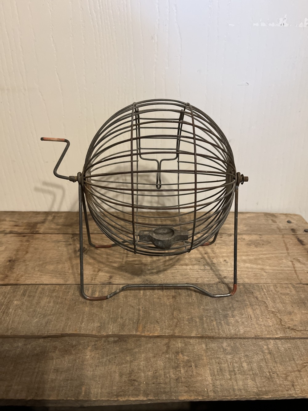 Vtg metal Bingo cage, (no balls)