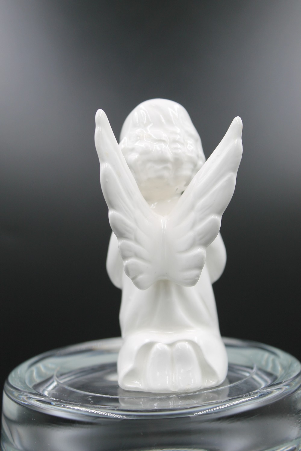 Vtg NAPCO praying angel figurine