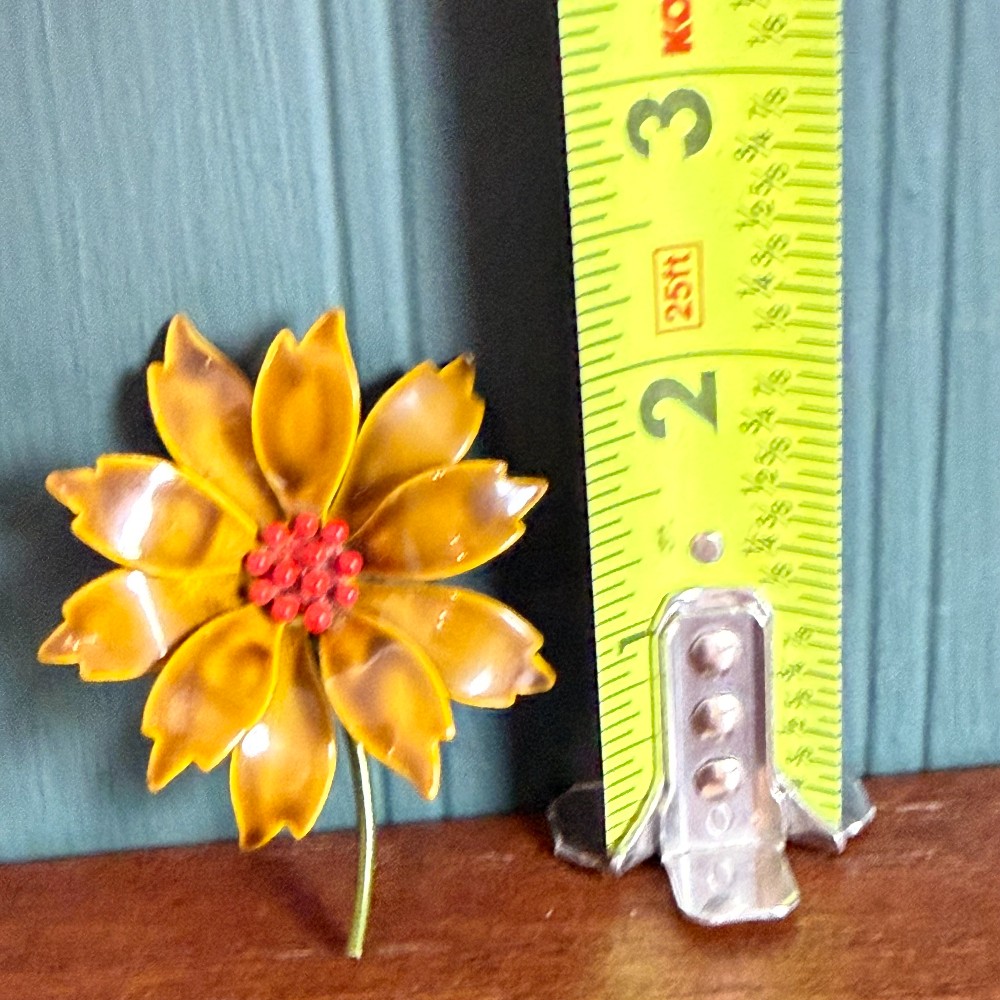 1960s Brown Yellow Enamel Flower Brooch