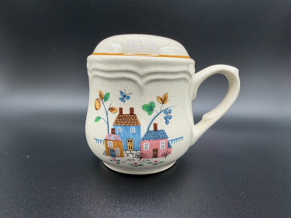 Heartland Shaker with Handle