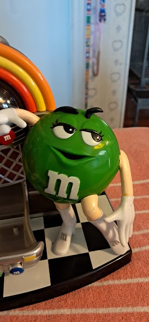 M&M Retro Jukebox Candy Dispenser