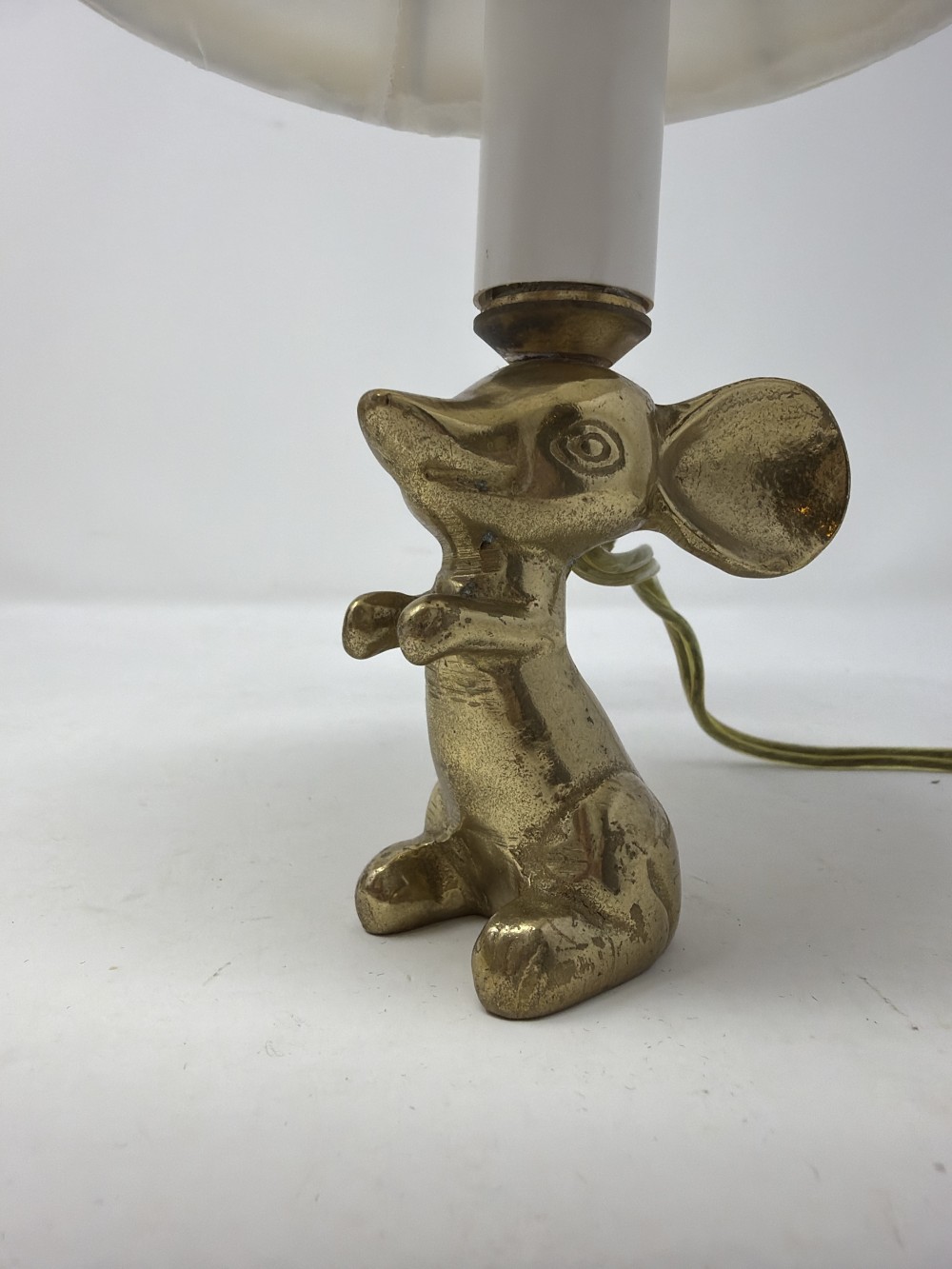 Vtg Brass Mouse Lamp w/Shade