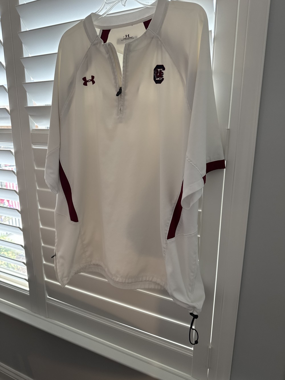 UNDER ARMOUR QUARTER ZIP, MENS XL WHITE TOP