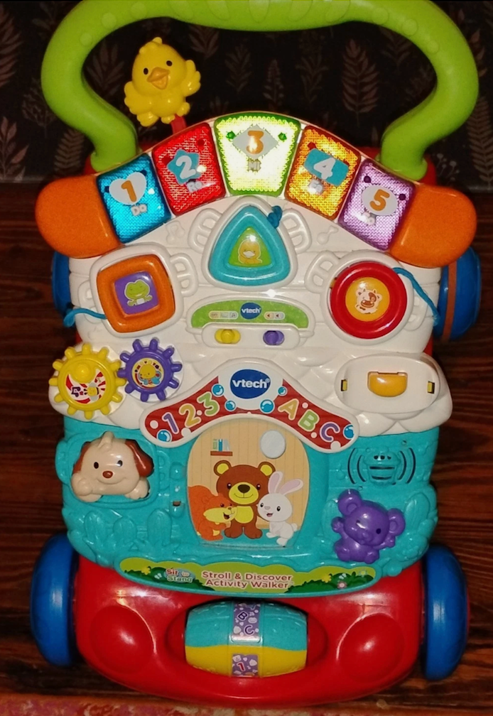 Toys VTech Stroll & Discovery Activity Walker missing door & cell
