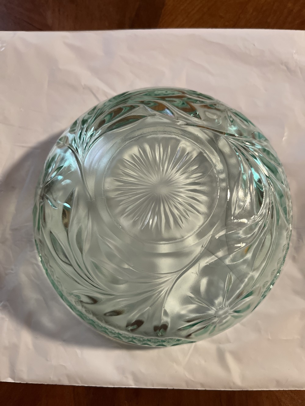 1920s uranium glass bowl GLOWS