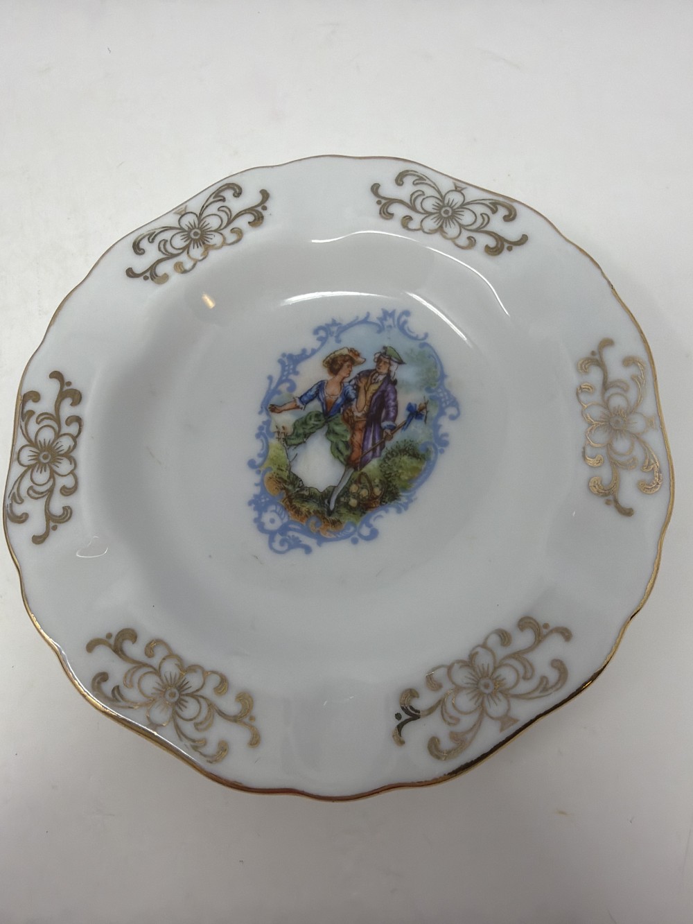 Colonial Couple Ashtray