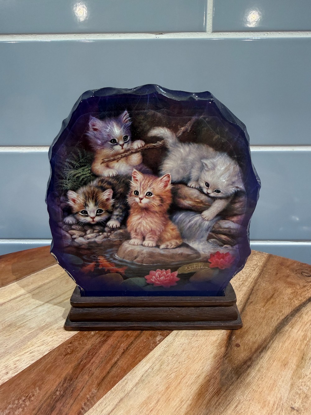Vtg. Resin Bradford Exchange Plaque