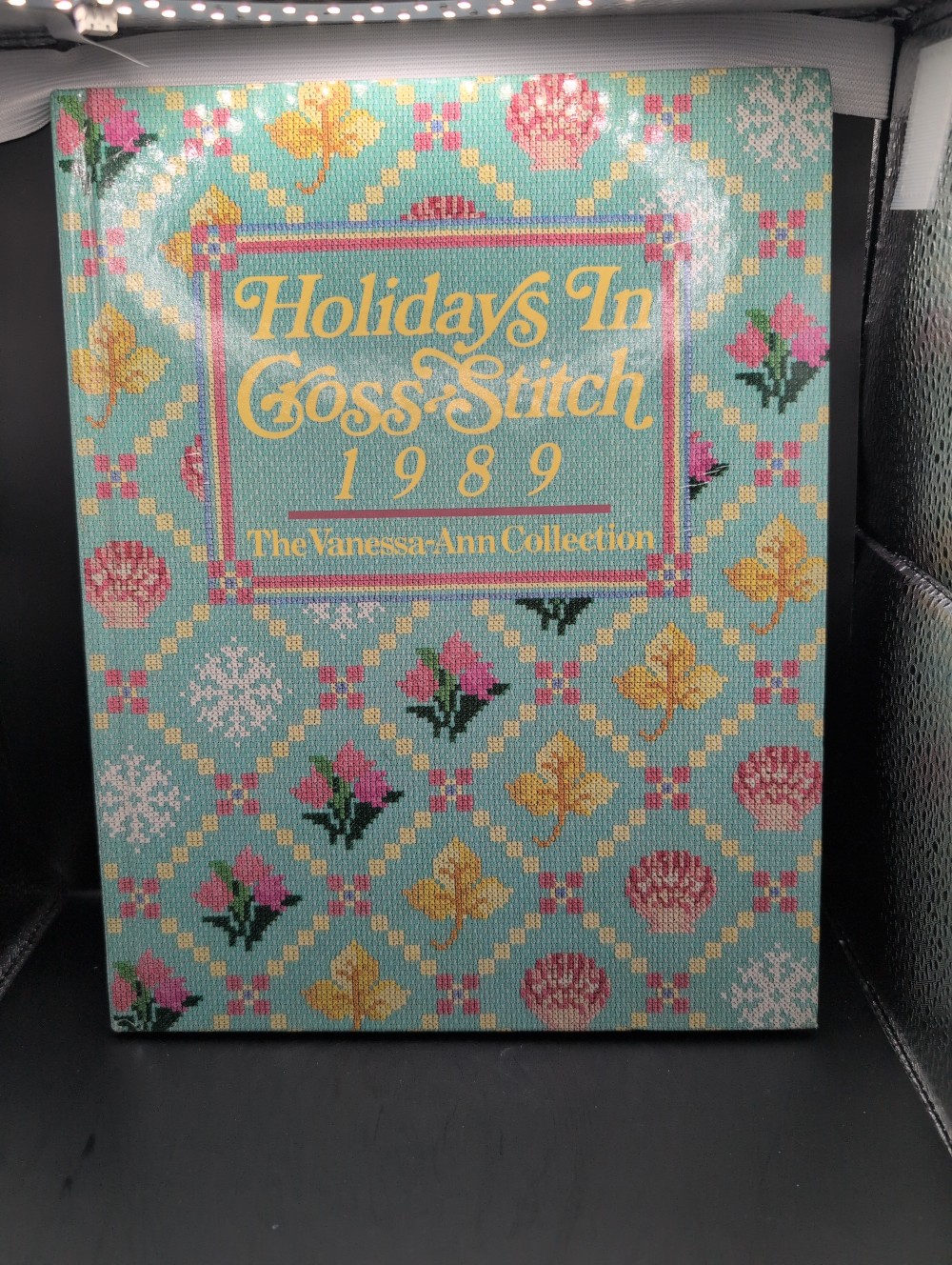Vintage Holidays in Cross-stitch 1989 Book