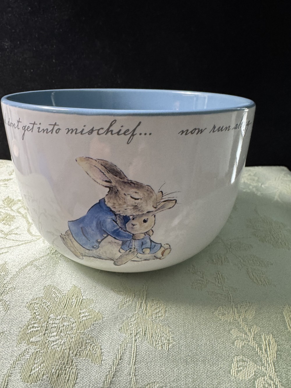 BEATRIX POTTER, PETER RABBIT MUG