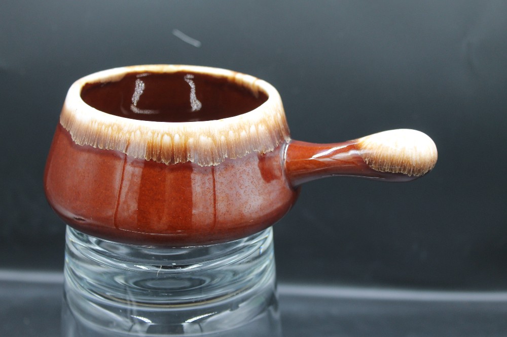 Vtg McCoy brown drip soup/chili bowl